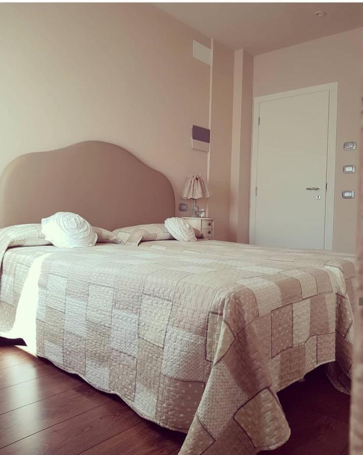 Antica Dimora Stucky Bed & Breakfast เตรวิโซ ภายนอก รูปภาพ